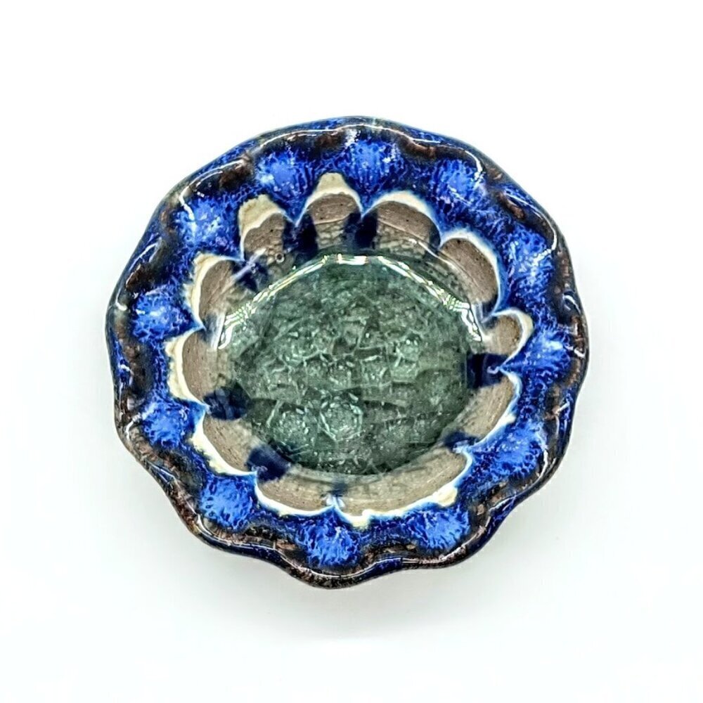Crackle Glass Round Ruffled Rim Trinket Dish - Picture 2 of 5
